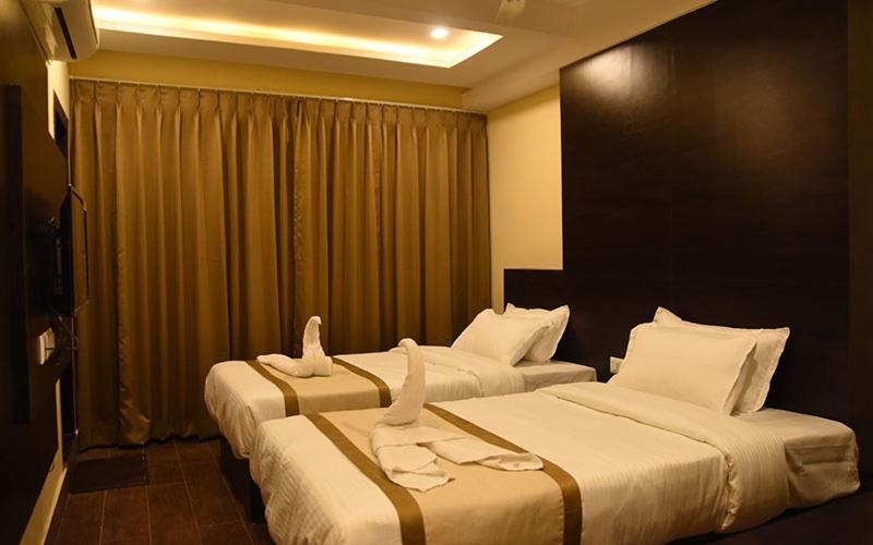 Hotel Royal City 西里古里 外观 照片