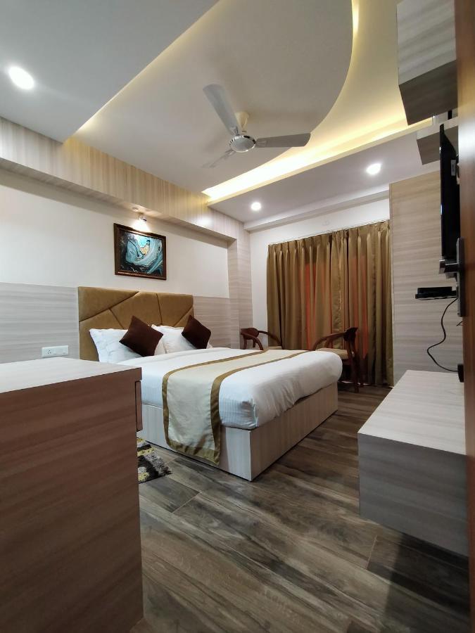 Hotel Royal City 西里古里 外观 照片
