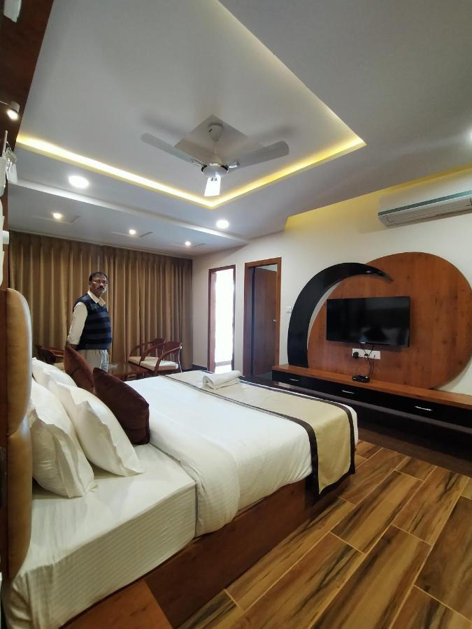 Hotel Royal City 西里古里 外观 照片