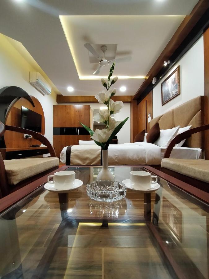 Hotel Royal City 西里古里 外观 照片