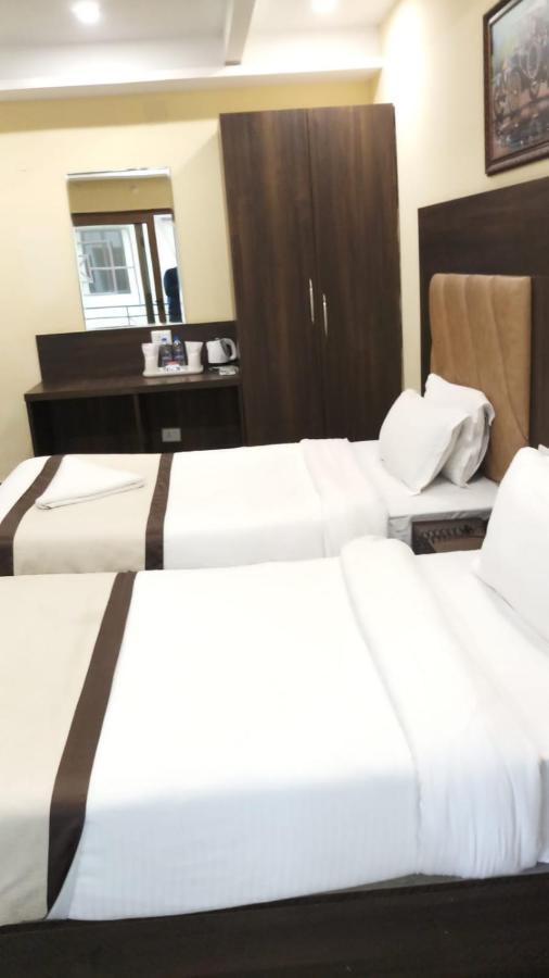 Hotel Royal City 西里古里 外观 照片