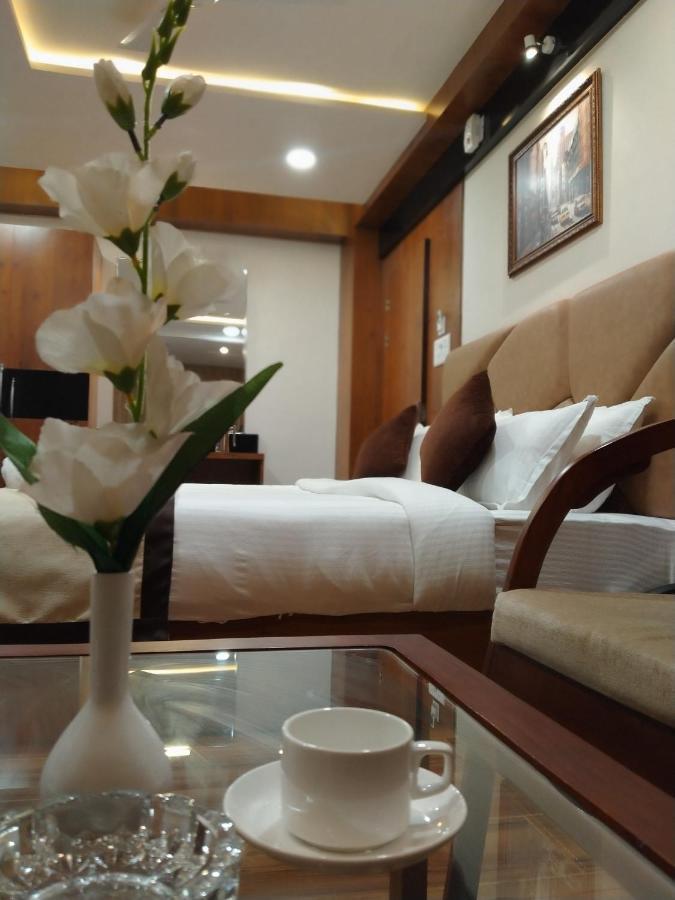Hotel Royal City 西里古里 外观 照片