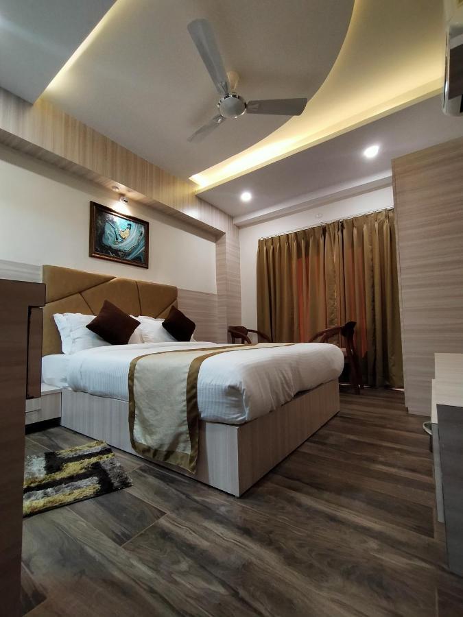 Hotel Royal City 西里古里 外观 照片