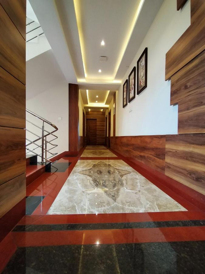 Hotel Royal City 西里古里 外观 照片