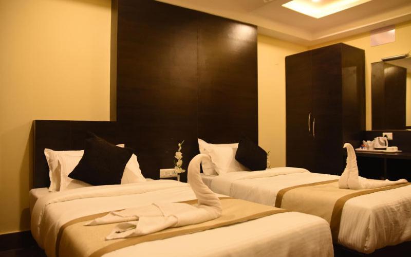 Hotel Royal City 西里古里 外观 照片